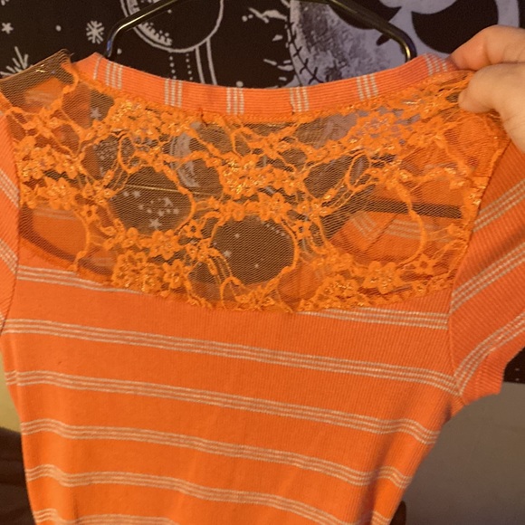 Lena shirt size medium - Picture 4 of 4